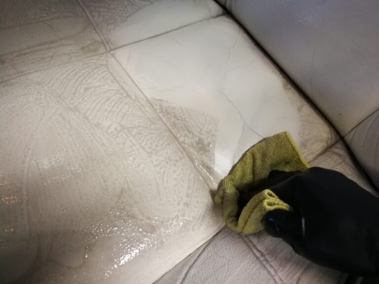 verschil schoonmaken leer interieur zitting | A1 Car Cleaning